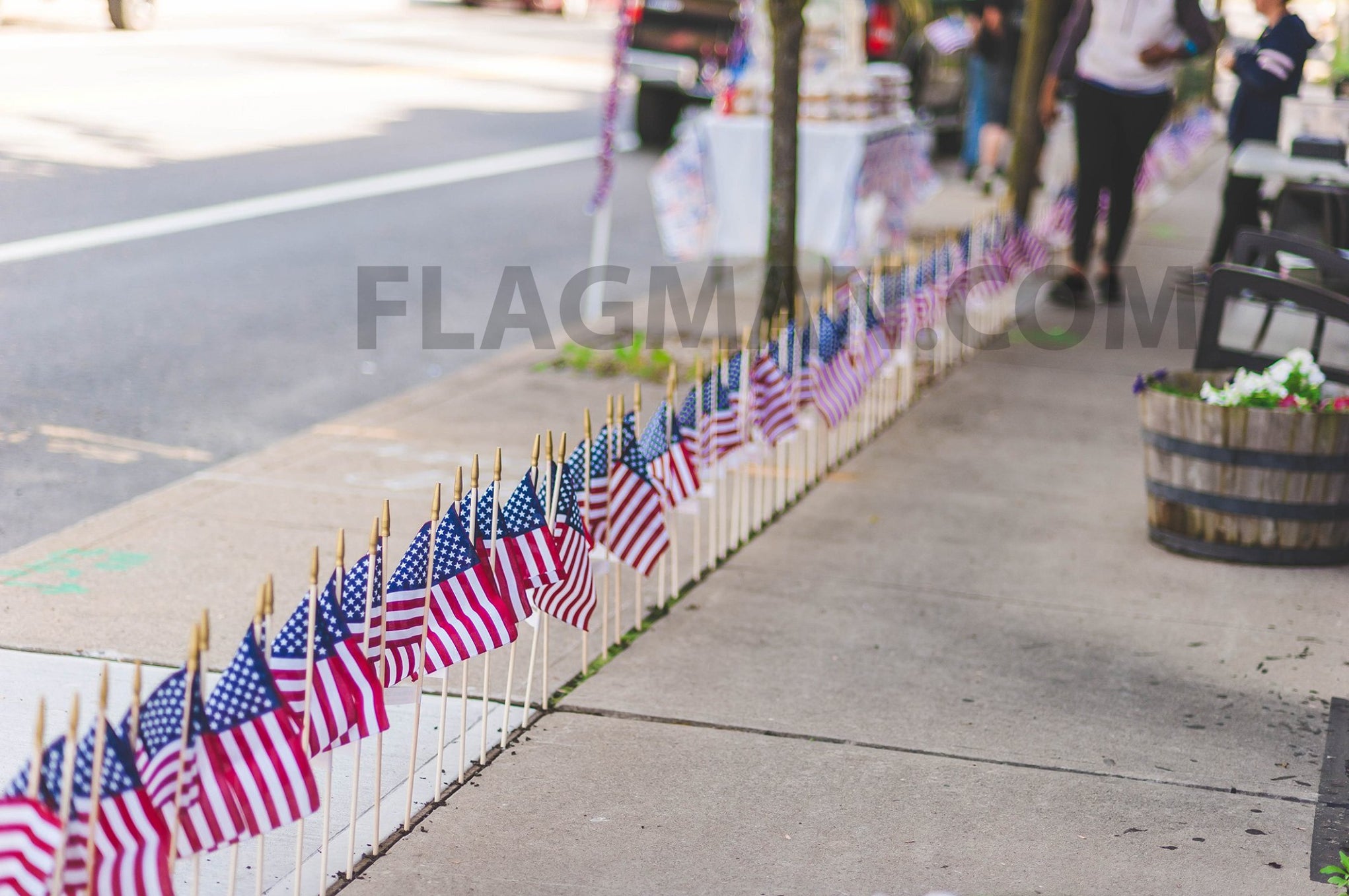 Cemetery Flags | Grave Marker Flags | Garden Flags | US Veteran Flags ...
